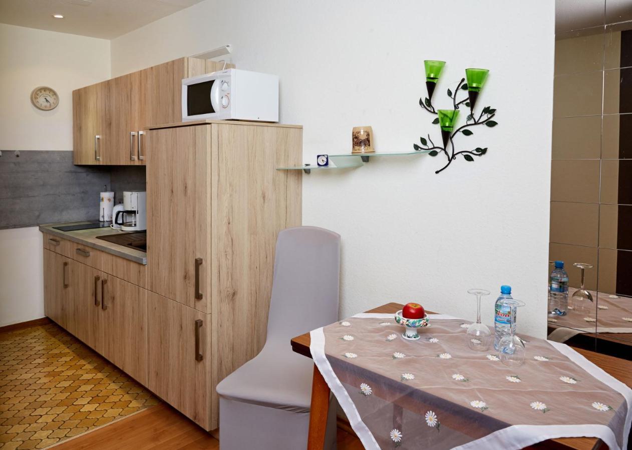 Hotel-Restaurant Maas Lutzerath Екстериор снимка