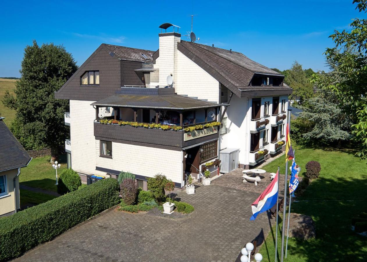 Hotel-Restaurant Maas Lutzerath Екстериор снимка